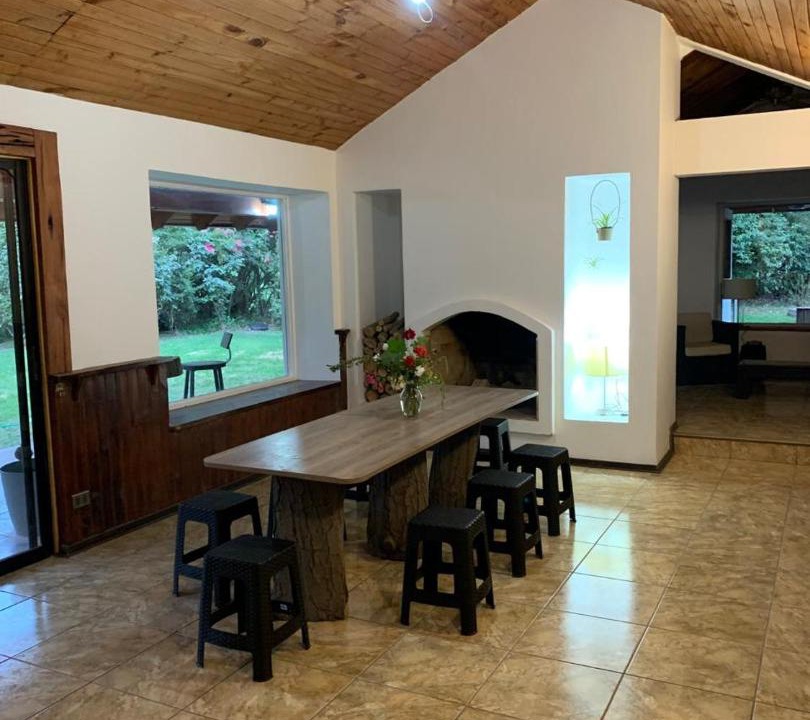 Pirque House | Parcela con Casa, Terraza, Piscina y Quincho en Pirque