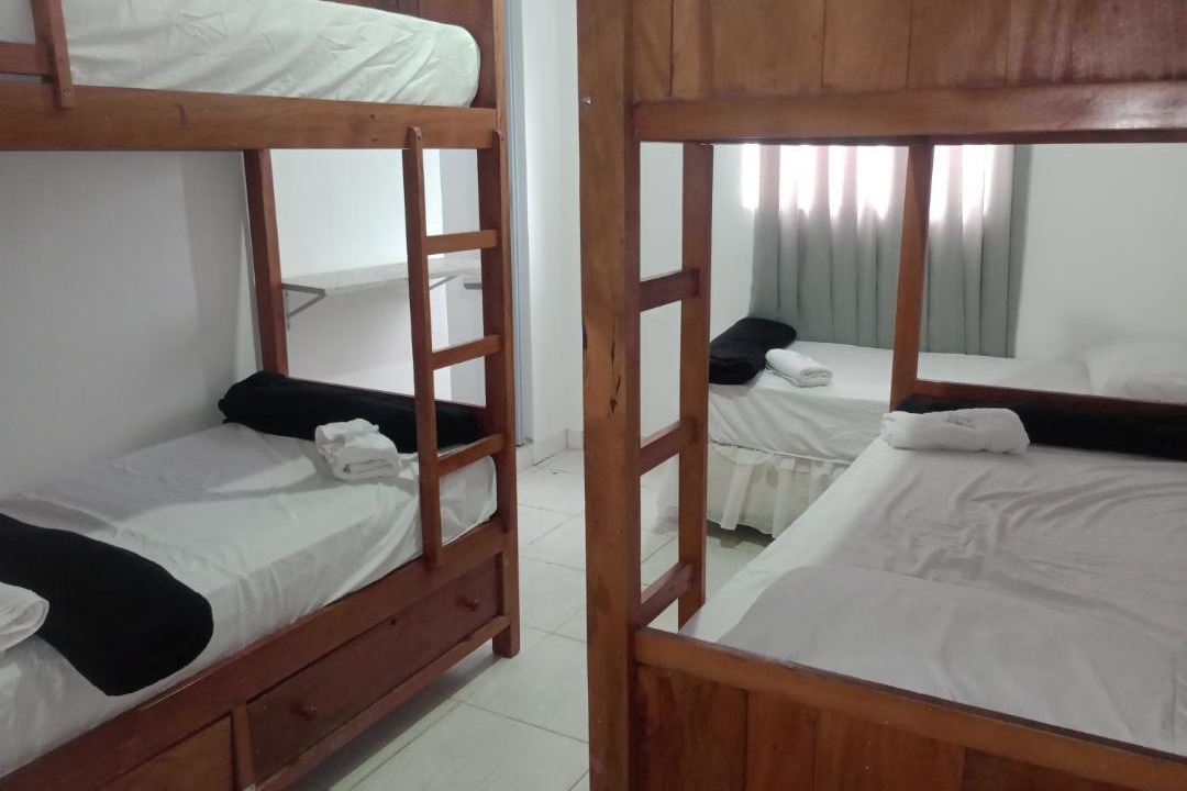 Vespasiano House | Pousada e Hostel Campo