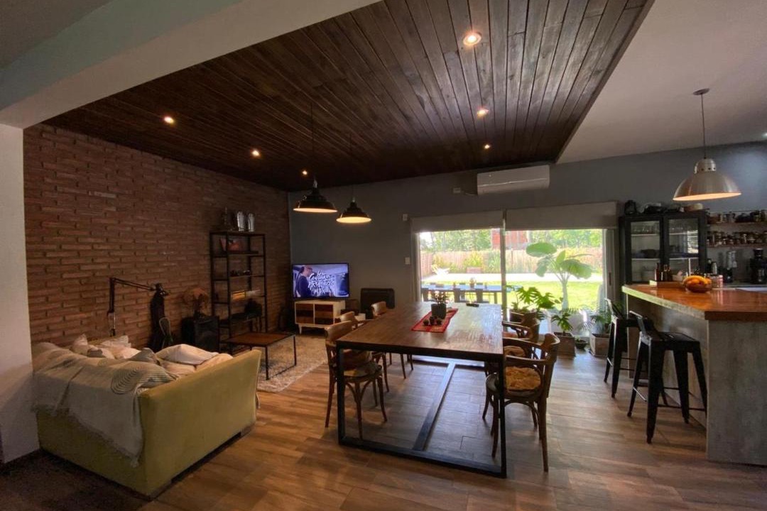 Roldan House | Casa Los Nogales