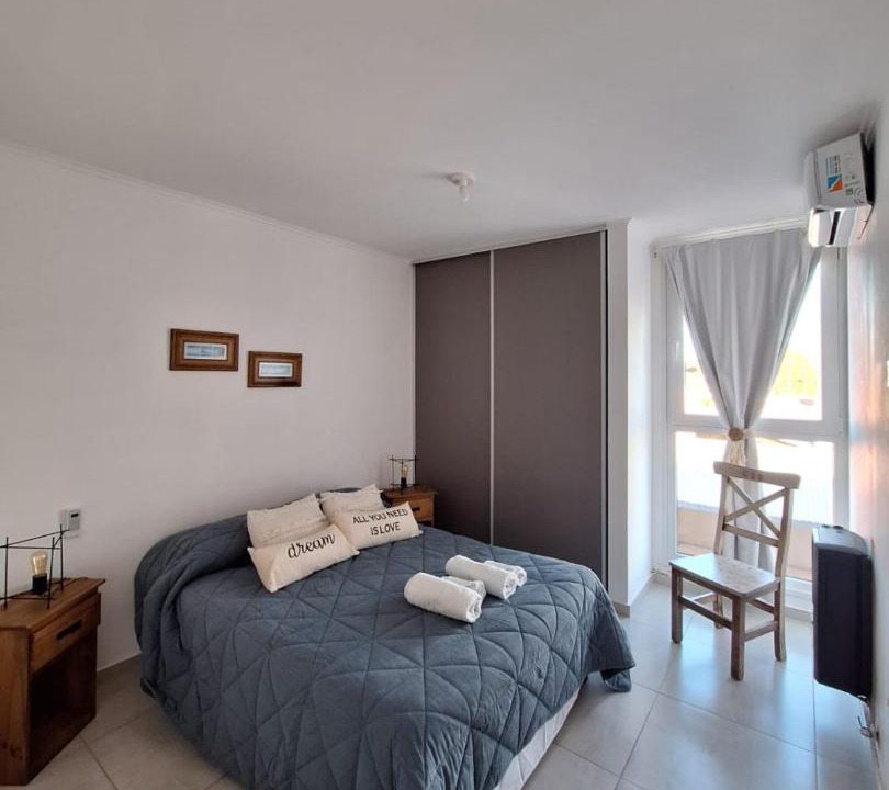 Santa Rosa Apartment | Nuevo y Equipado en Zona Céntrica con Cochera