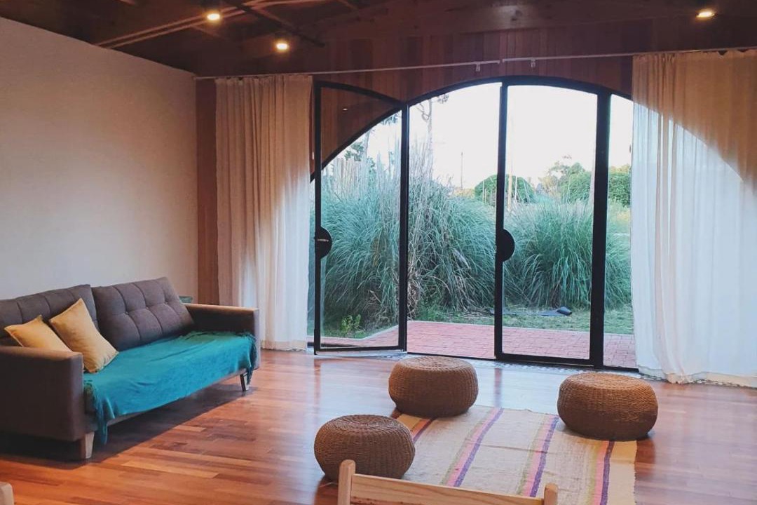 Colonia Chapadmalal Hotel | Hostería Casa Angirû