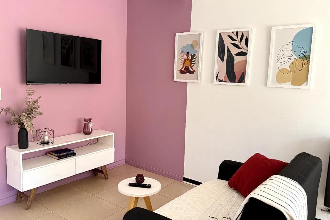 Guaymallen Apartment | CASA RUBÍ - Encantador Departamento en Mendoza - Parking, patio y seguridad permanente