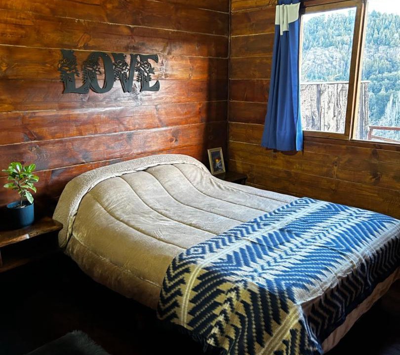San Carlos de Bariloche Ski Chalet | Cabañas en Bariloche con vistas a la montaña, parrilla y cochera