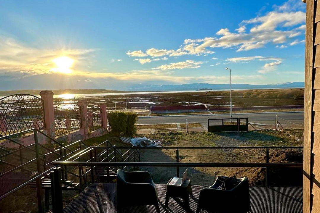 Macrozona Bahia Redonda y Primeros Faldeos Apartment | Casa Cabaña "El Calafate Ice City 2"