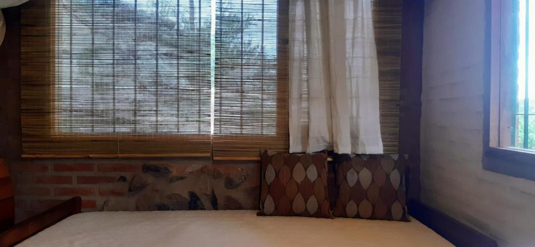 Comuna Estancia Vieja House | Piedramadre hermosa cabaña a metros del río hasta 4 huéspedes