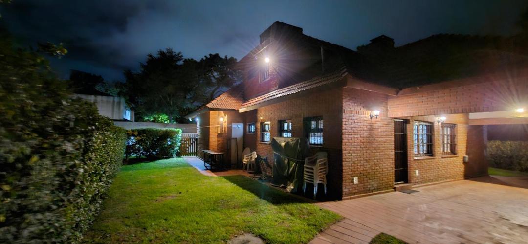 Villa Gesell House | Casa Tinta Roja 1