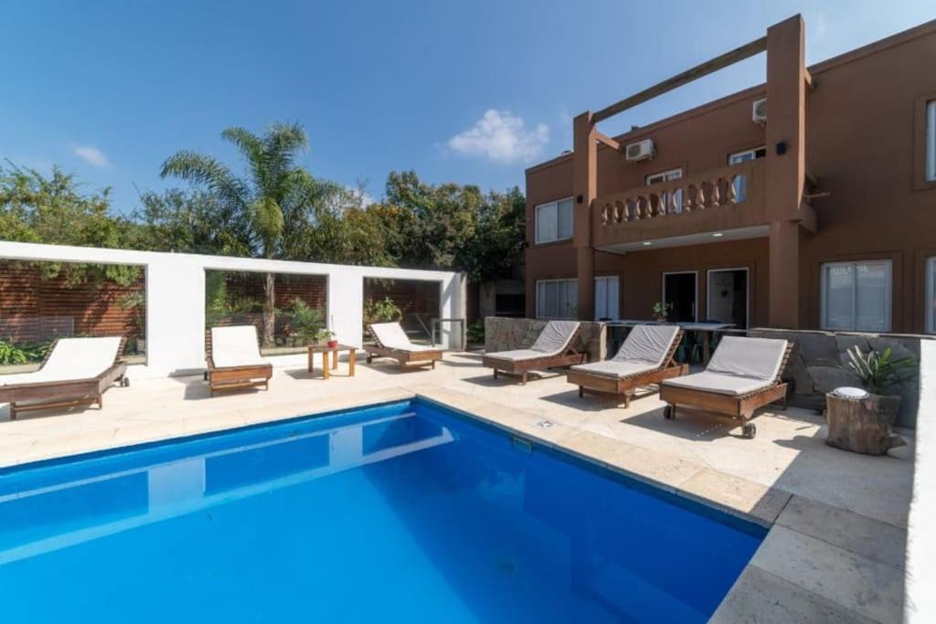 La Union Apartment | APART HOTEL Buenos Aires Ezeiza DEP 2 a 20 minutos de Aeropuerto Ministro Pistarini confort Hotelero CON PISCINA INTERIOR CLIMATIZADA Y CUBIERTA