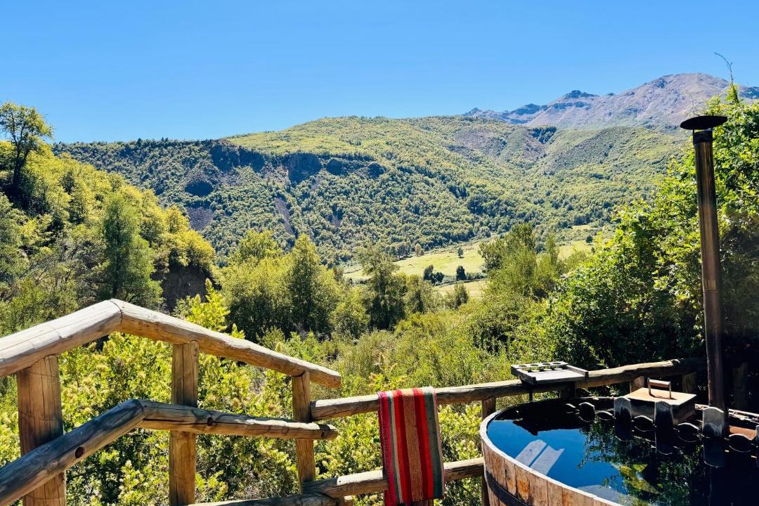 Colbun Ski Chalet | Parque Guaiquivilo, Cabañas de montaña con tinaja privada