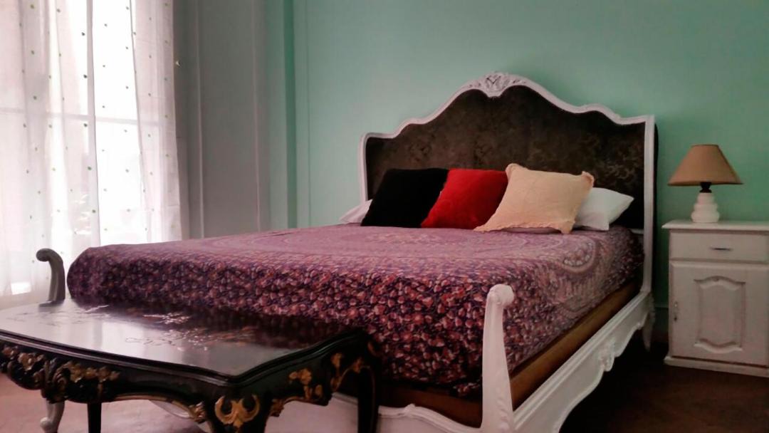 San Nicolas House | Congreso hotel