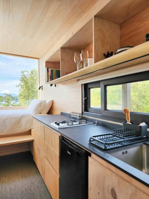 Frutillar House | Exclusiva Cabin en tranquilo campo a orillas del lago con vista a volcanes - hot tub privado