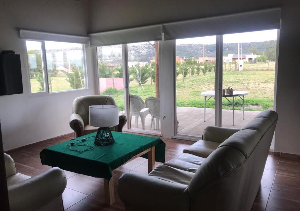 Balcarce Ski Chalet | cabaña vista a la sierra