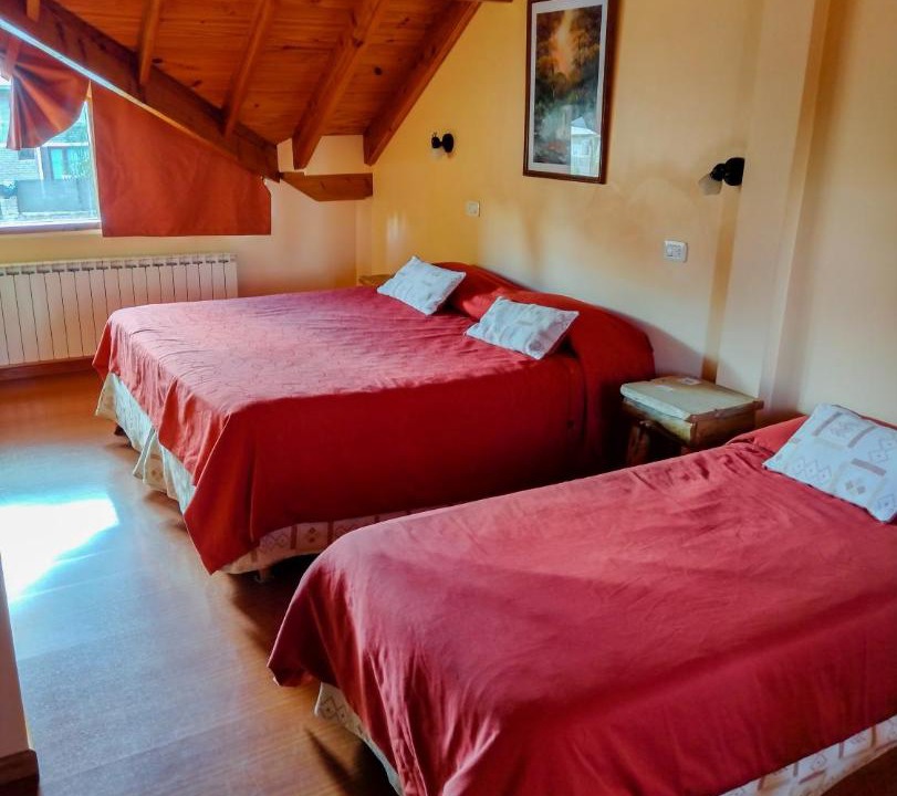Trevelin Hotel | Hotel y Cabañas Casa de Piedra