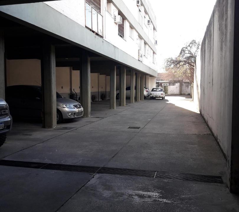 Monte Grande Apartment | Danny ap - Amplio y cómodo - 18 min Aeropuerto - Zona de Restos - Parking