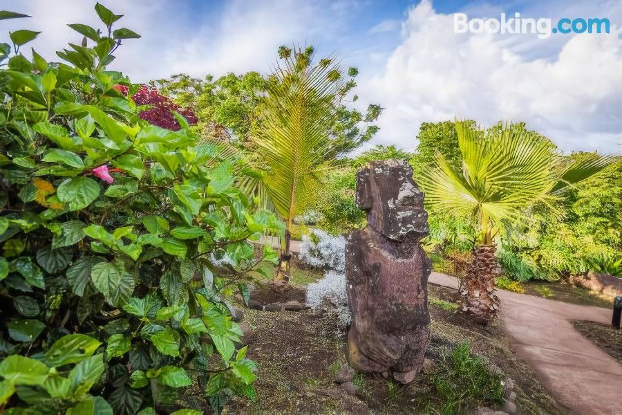 Photo of Others in Hanga Roa
