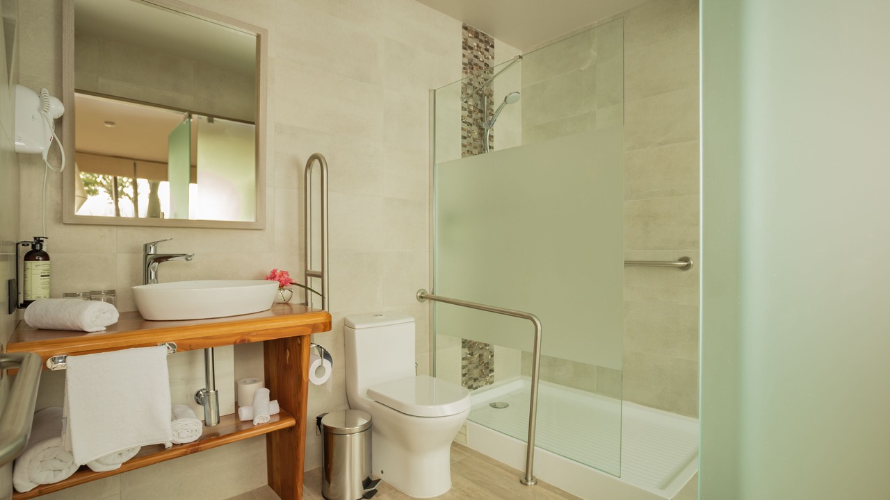 Photo of Bathroom in Hanga Roa