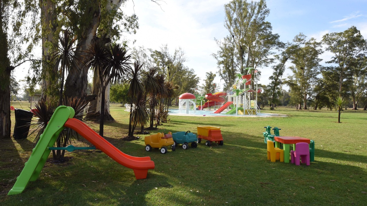 Photo of Outdoor in Tristan Suarez