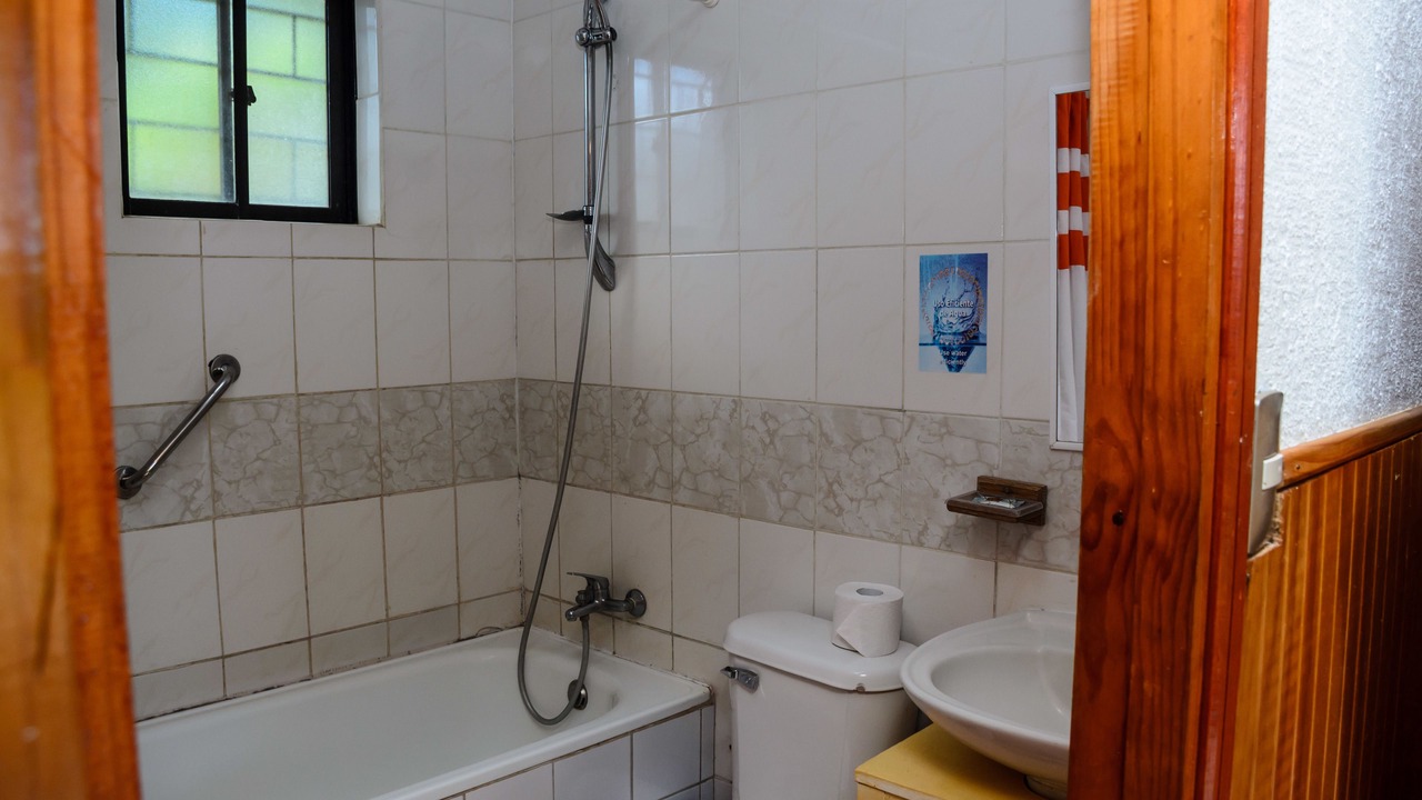 Photo of Bathroom in Hanga Roa
