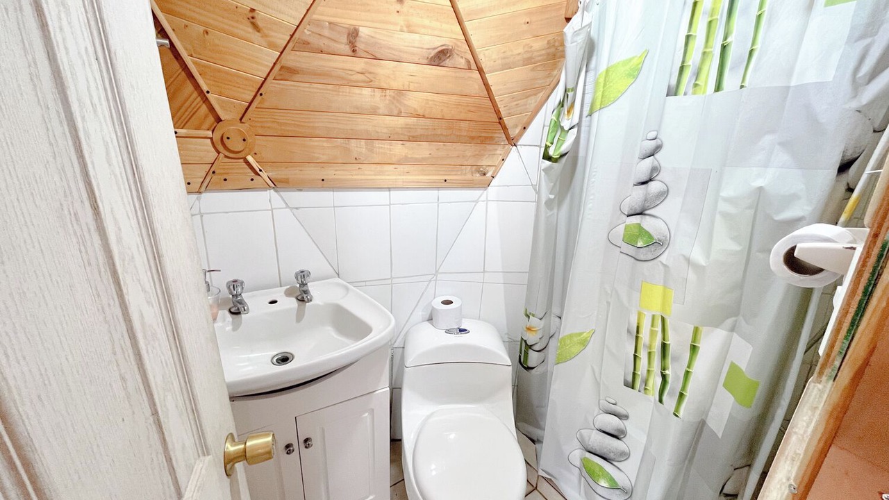 Photo of Bathroom in Hijuelas