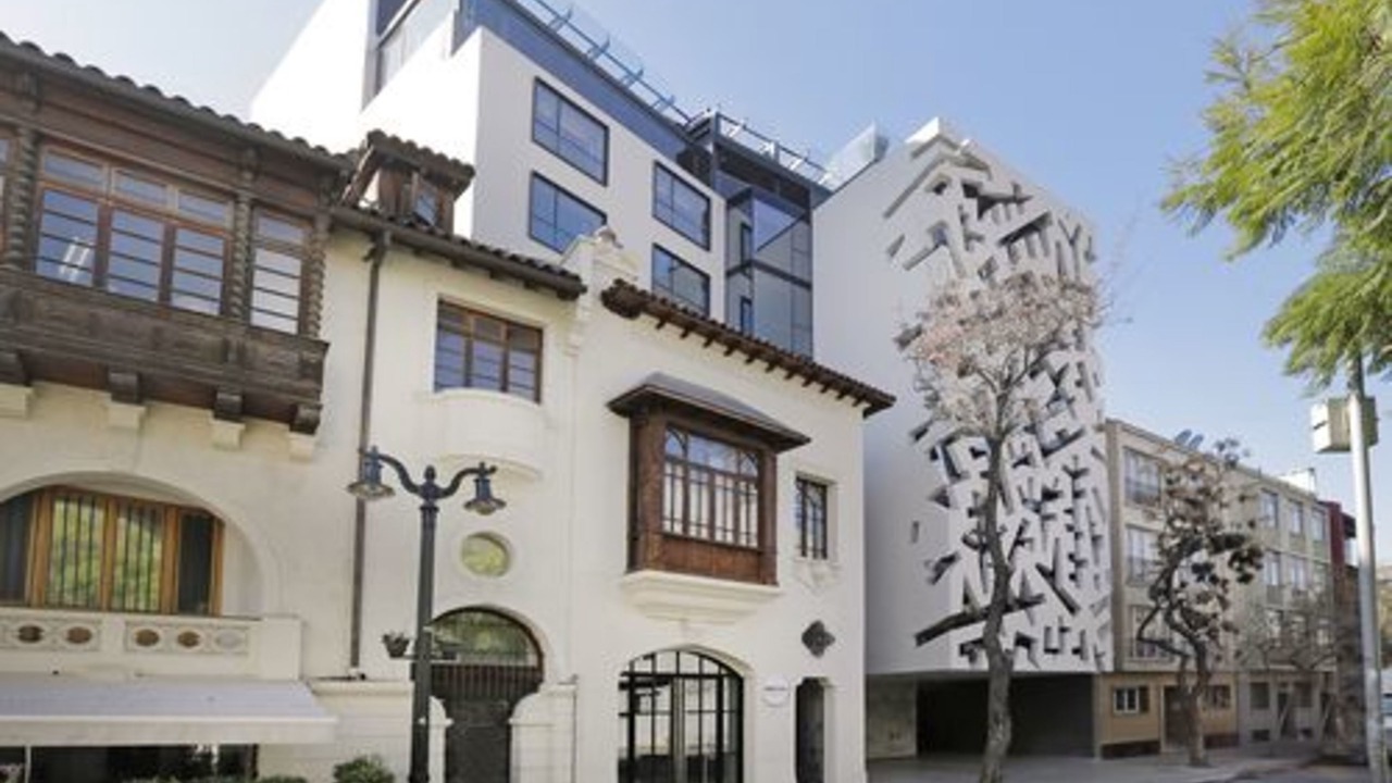 Photo of Buildings in Lastarria