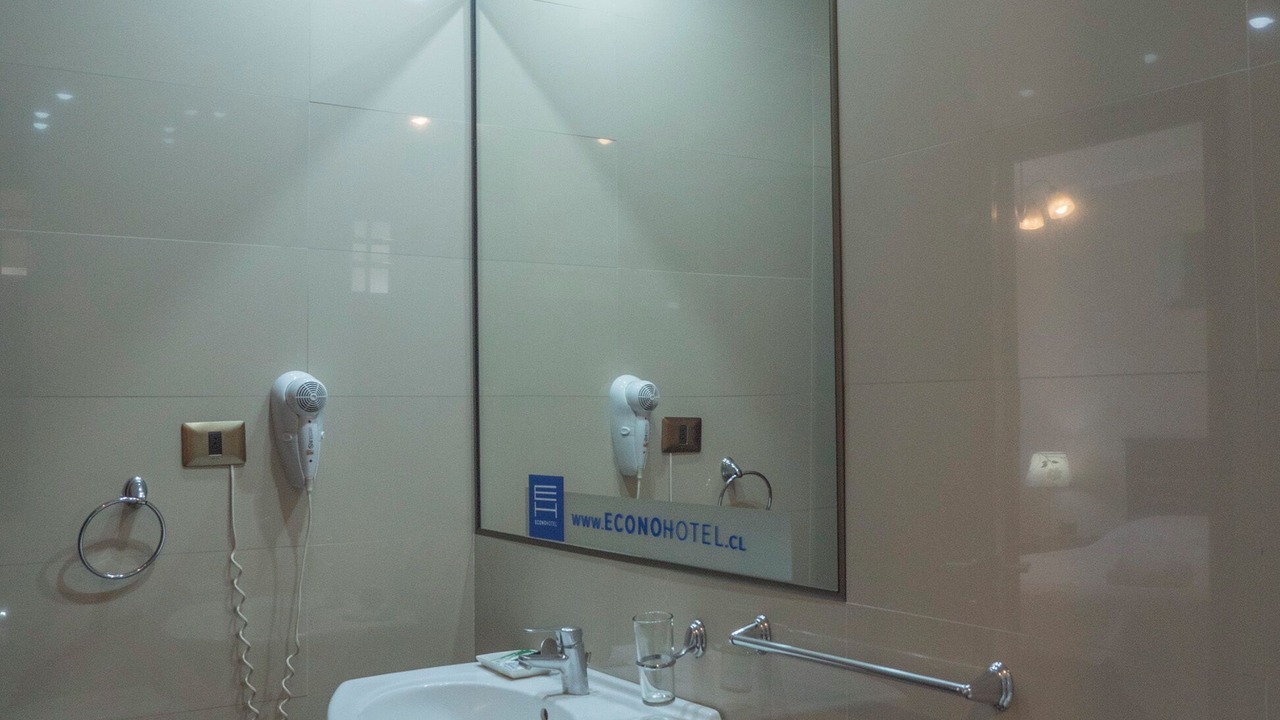 Photo of Bathroom in Los Angeles