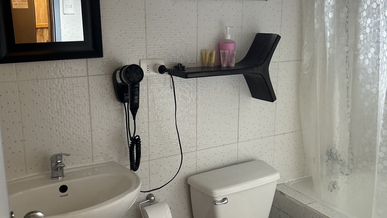 Photo of Bathroom in Hornopiren National Park