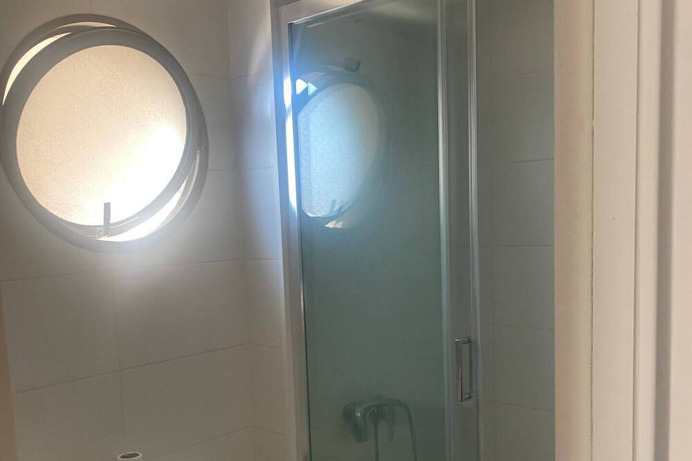 Photo of Bathroom in Barrio Italia