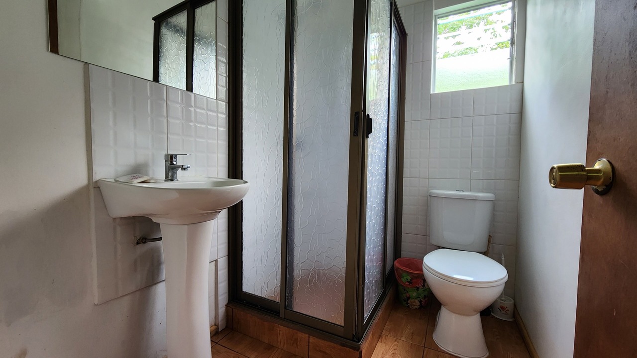 Photo of Bathroom in Hanga Roa
