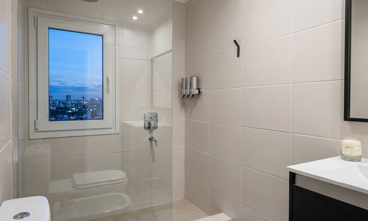 Photo of Bathroom in Azul