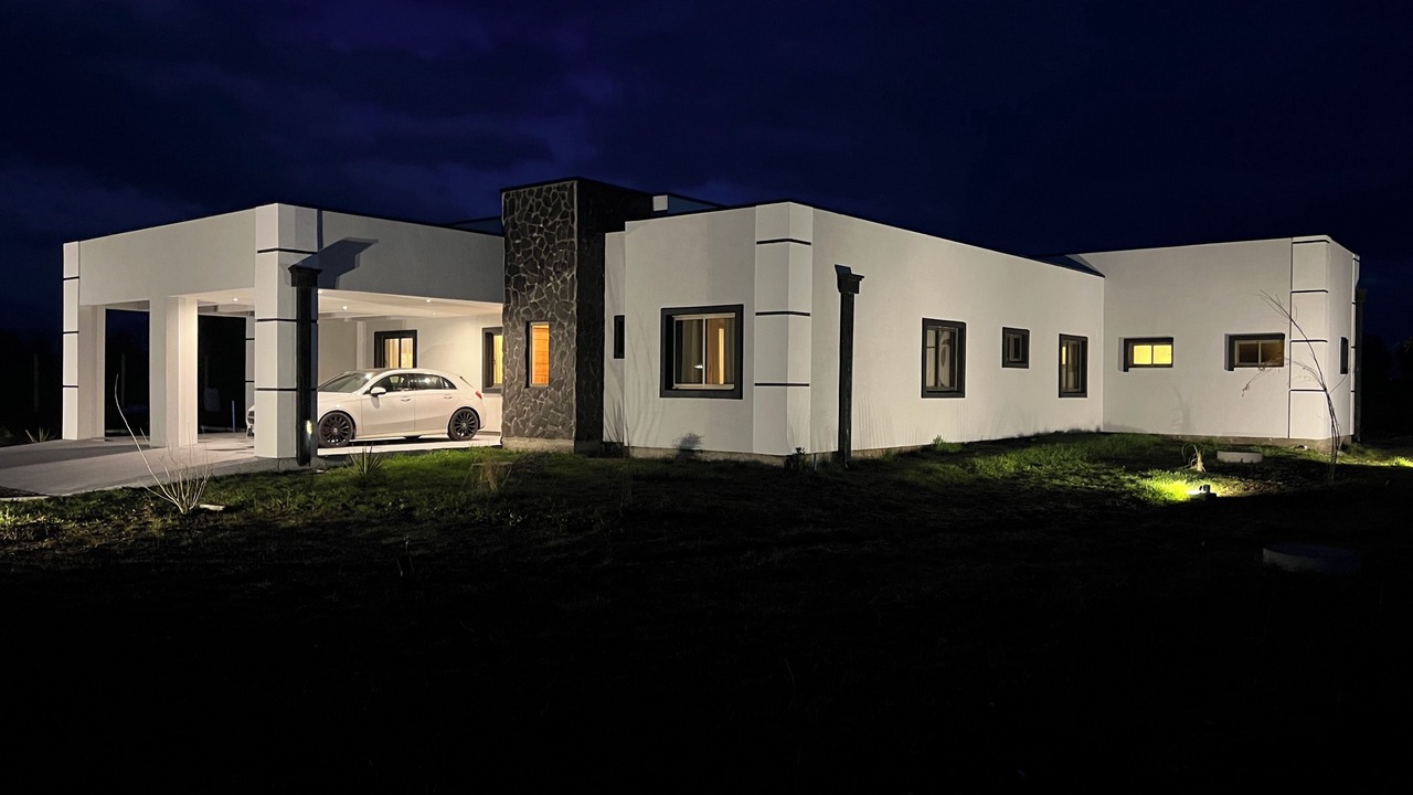 Photo of Outdoor in Pinto