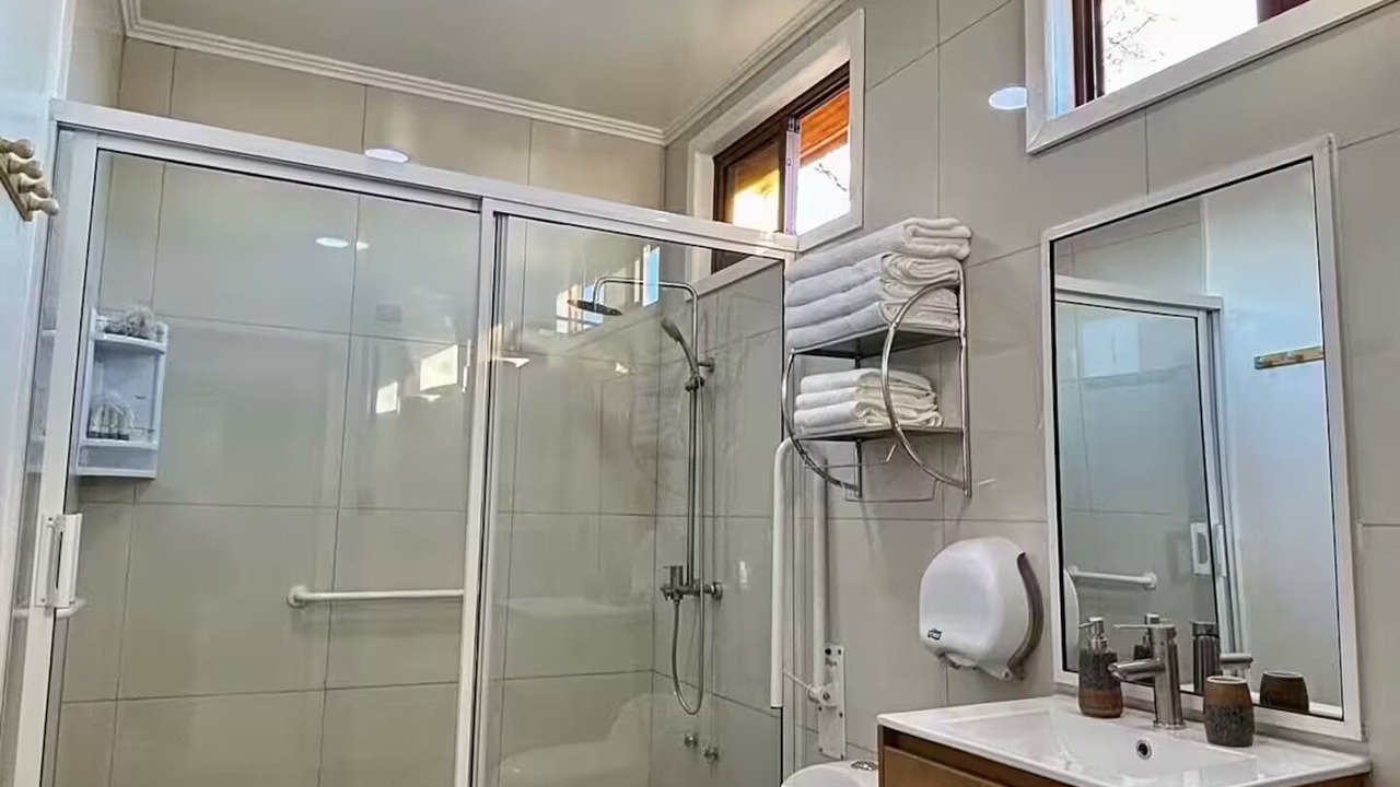 Photo of Bathroom in Pinto