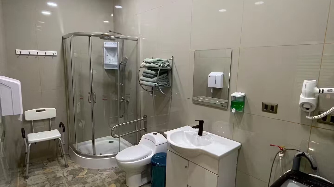 Photo of Bathroom in Pinto