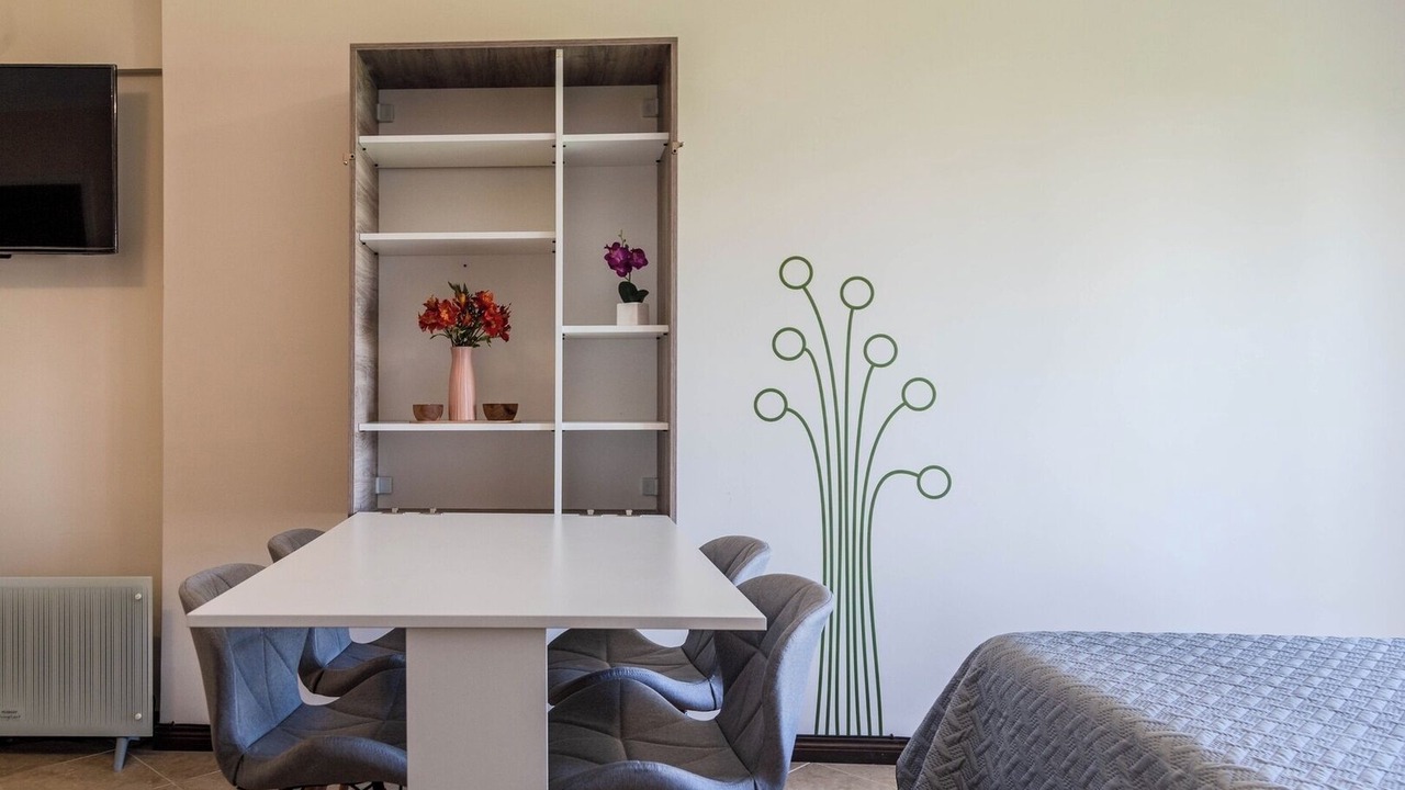 Photo of Others in La Perla