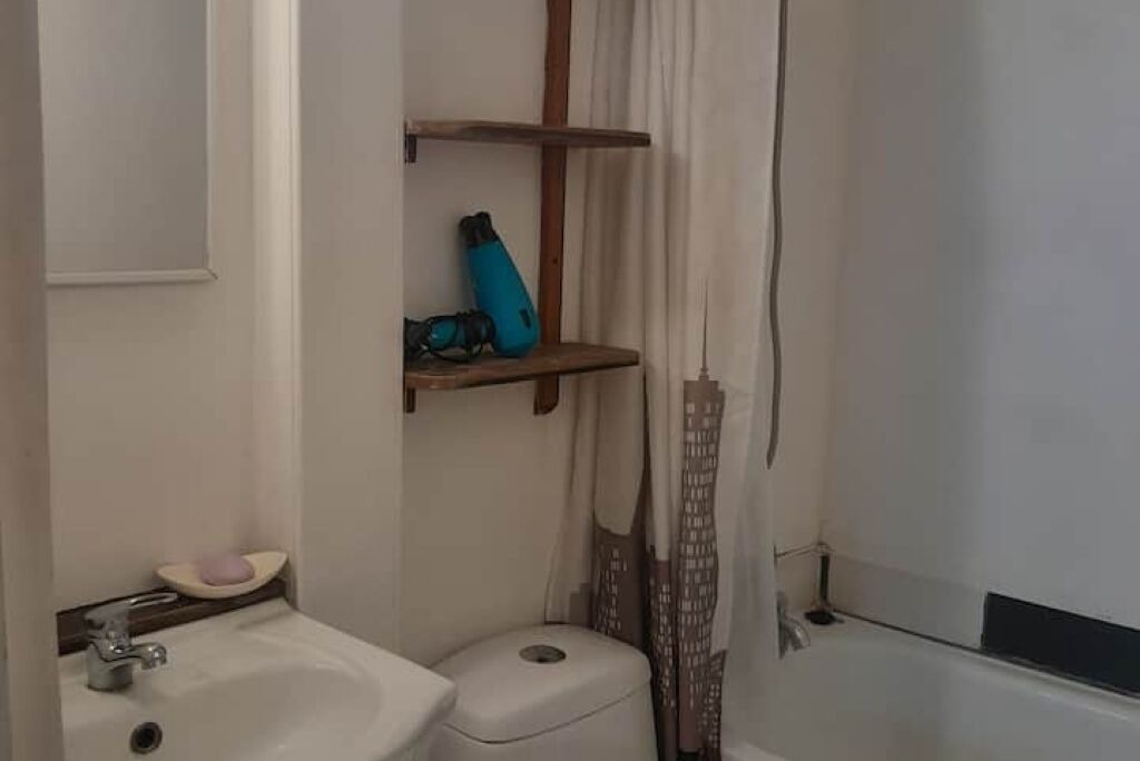 Photo of Bathroom in Cerro Alegre