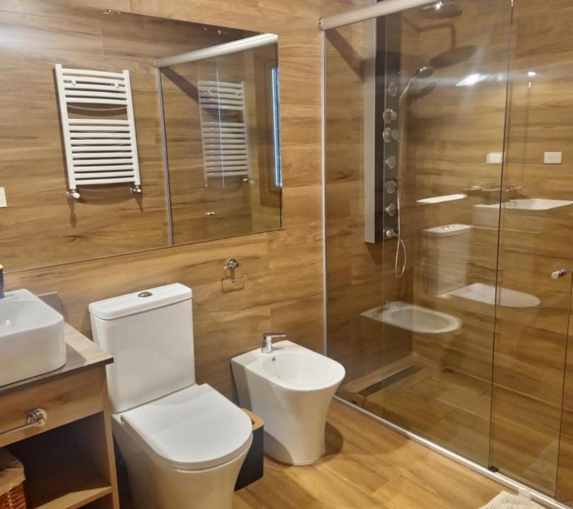 Photo of Bathroom in Villa La Angostura