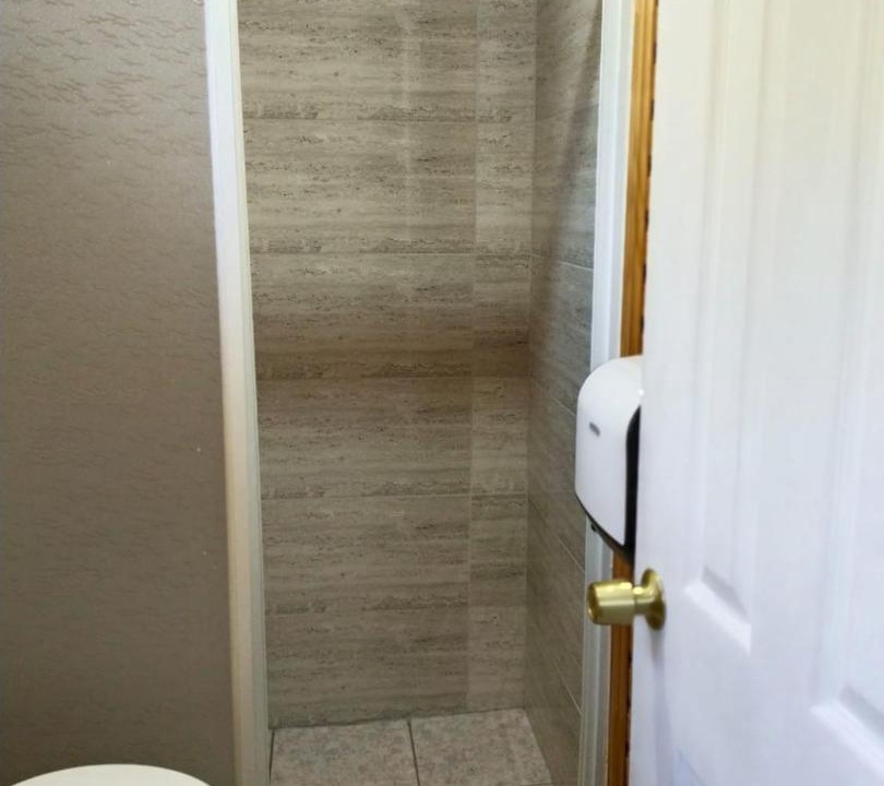 Photo of Bathroom in Hornopiren National Park