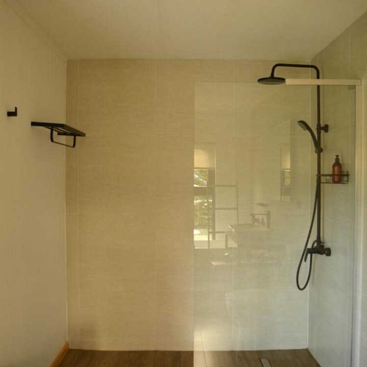 Photo of Bathroom in Luis Soto