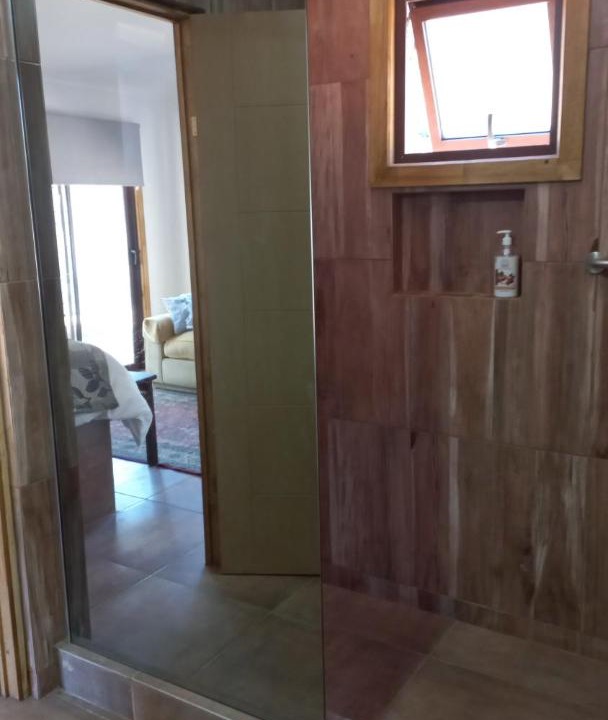 Photo of Bathroom in Pinto