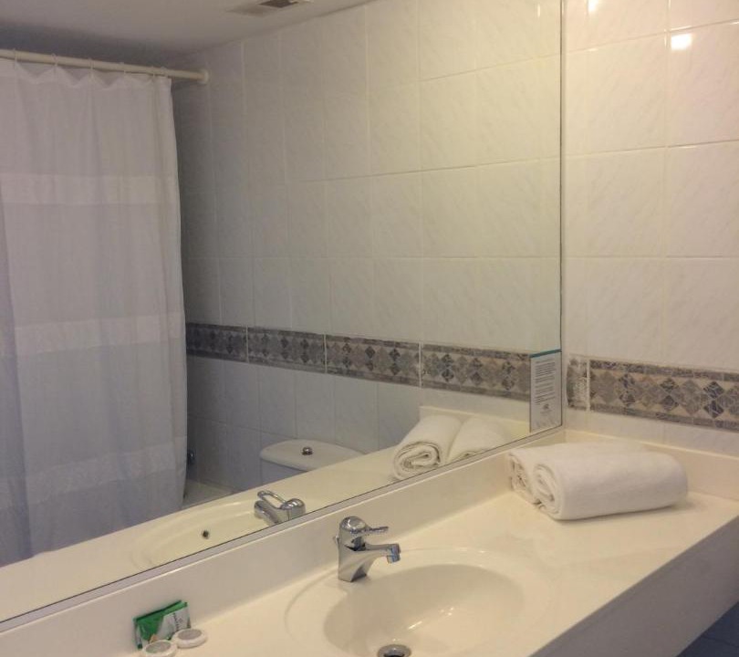 Photo of Bathroom in Pinto