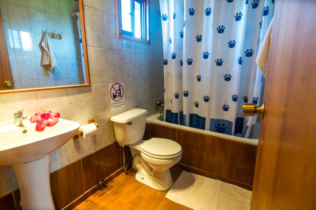Photo of Bathroom in Hanga Roa