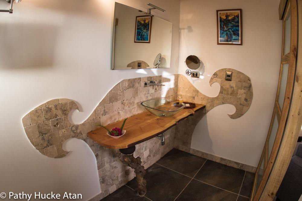 Photo of Bathroom in Hanga Roa