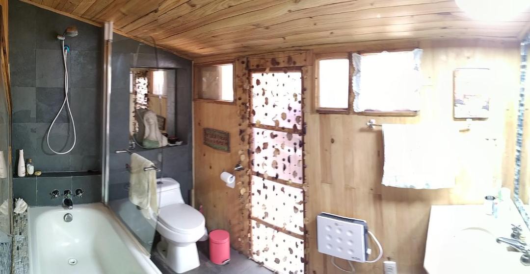 Photo of Bathroom in Melocoton