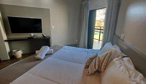 Deluxe Room, Lake View