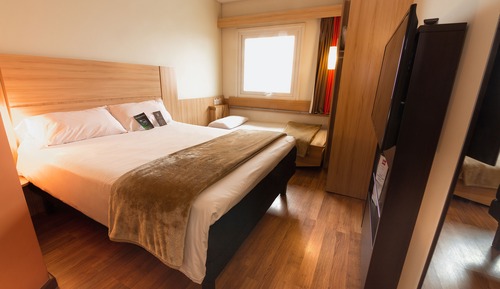 Room, Multiple Beds