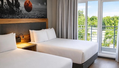 Suite, 2 Double Beds, Non Smoking