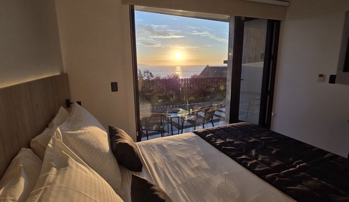 Double Room, Sea View, Garden Area