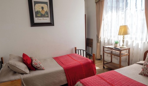 Standard Twin Room