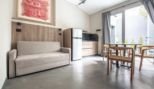 Deluxe Apartment, Courtyard View