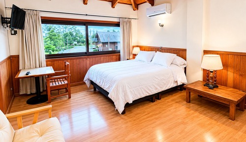Classic Double Room, City View