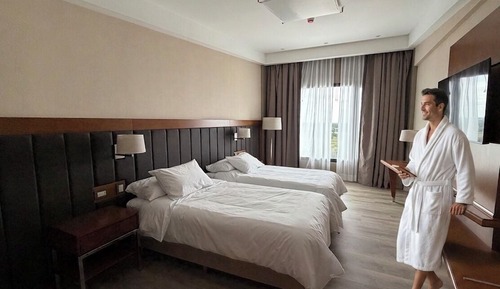 Standard Double or Twin Room, River View