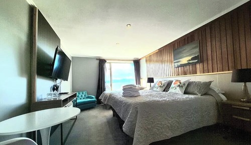 Superior Triple Room, Lake View